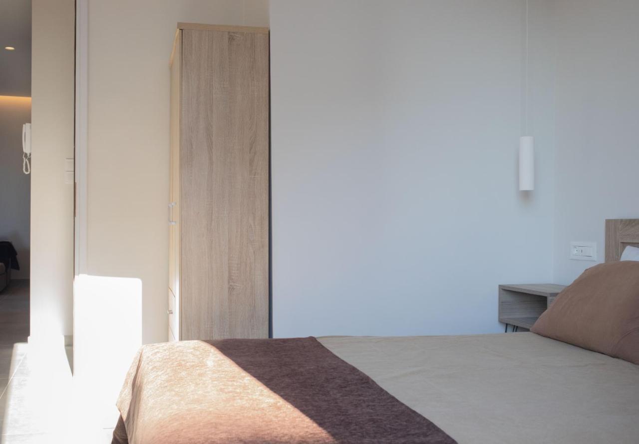 Live The Local Life , Old Town Kos Apartment ภายนอก รูปภาพ